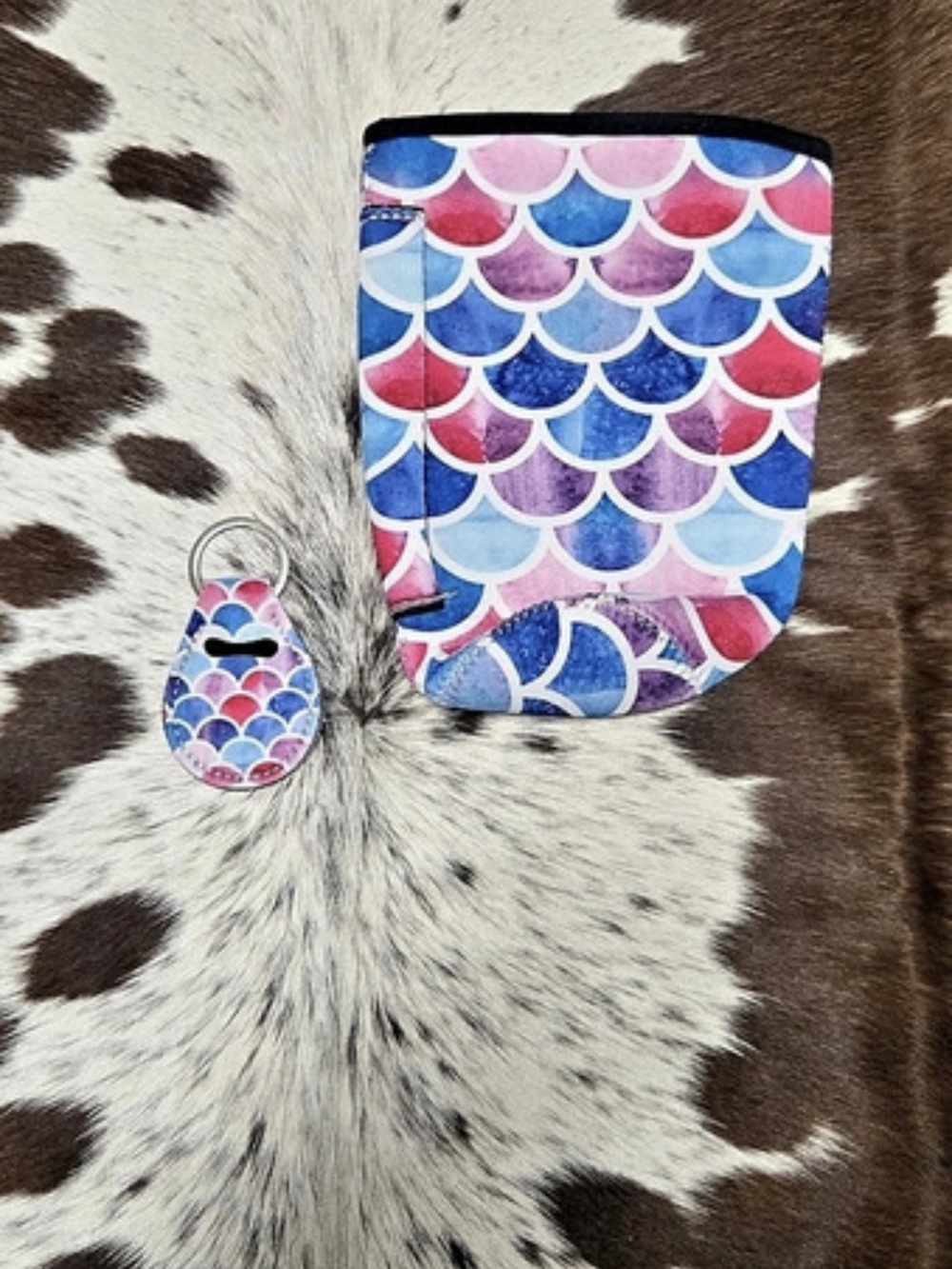 Blue & Pink Mermaid Geometric Tumbler Coozie with Keychain. FREE PERSONALIZATION